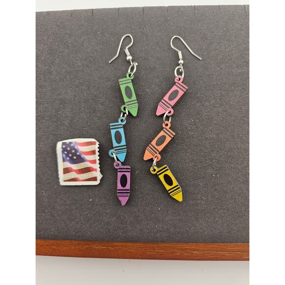 Crayon Link Dangle Drop Earring Colorful Eclectic Whimsical Teacher Art Creative - Picture 3 of 3
